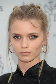 Abbey Lee no elenco de Tempo