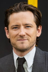 Lewis Pullman no elenco de Top Gun: Maverick