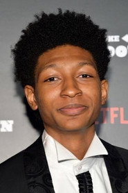 Skylan Brooks no elenco de Mentes Sombrias