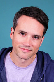 Matthew Patrick Davis no elenco de Noites Brutais
