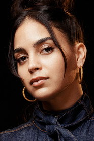 Melissa Barrera no elenco de O Nascimento do Mal