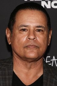 Raymond Cruz no elenco de A Maldição da Chorona