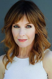 Jacqueline McKenzie no elenco de Do Fundo do Mar