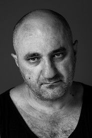 Puiu-Mircea Lăscuș no elenco de A Lenda de Ochi