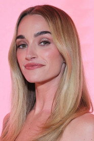 Brianne Howey no elenco de Meio Grávida