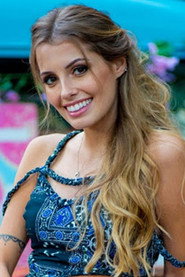 Paola Antonini no elenco de Todo Dia a Mesma Noite