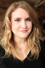 Jillian Bell no elenco de Meio Grávida