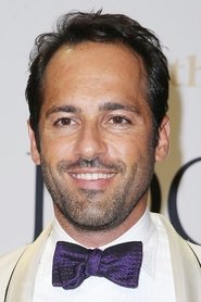 Alex Dimitriades no elenco de Um Gigolô Europeu por Acidente