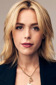 Kiernan Shipka no elenco de Dezesseis Facadas