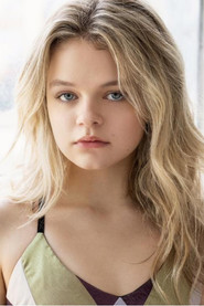 Kylie Rogers no elenco de A Boneca do Mal