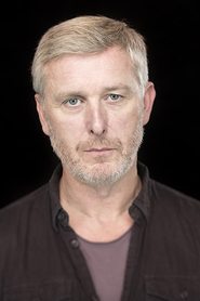 Stuart Graham no elenco de Thirteen