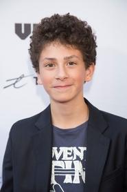 William Ainscough no elenco de Escondidos