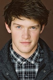 Alex MacNicoll no elenco de The Society