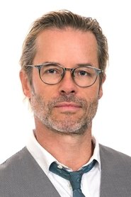 Guy Pearce no elenco de A Máquina do Tempo