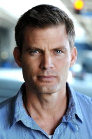 Casper Van Dien no elenco de Perseguição Sem Trégua