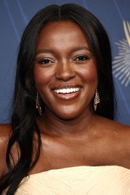 Krys Marshall no elenco de Paradise