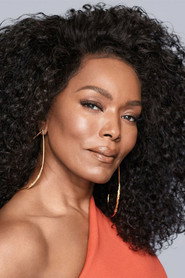 Angela Bassett no elenco de Coquetel Explosivo