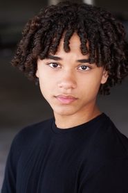 Noah Cottrell no elenco de O Verão que Mudou Tudo