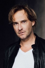 Niels-Bruno Schmidt no elenco de Pandorum