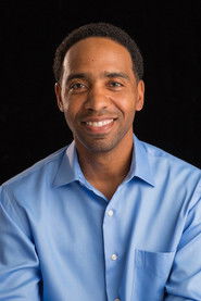 Kevin Carroll no elenco de O Segredo de Widow's Bay