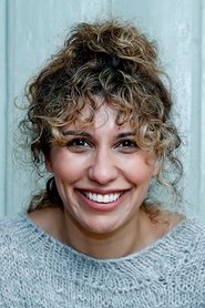 Sara Khorami no elenco de Kraken: O Terror das Profundezas