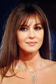 Monica Bellucci no elenco de Os Fantasmas Ainda se Divertem: Beetlejuice Beetlejuice