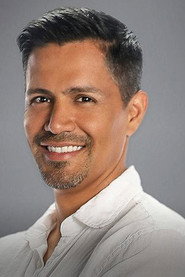 Jay Hernandez no elenco de O Albergue