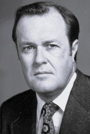 M. Emmet Walsh no elenco de O Gigante de Ferro