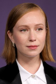 Hannah Einbinder no elenco de Acampamento Miasma: Adolescência, Sexo e Morte