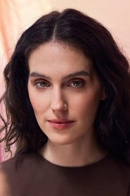 Eva Victor no elenco de Acampamento Miasma: Adolescência, Sexo e Morte