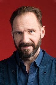 Ralph Fiennes no elenco de A Lista de Schindler